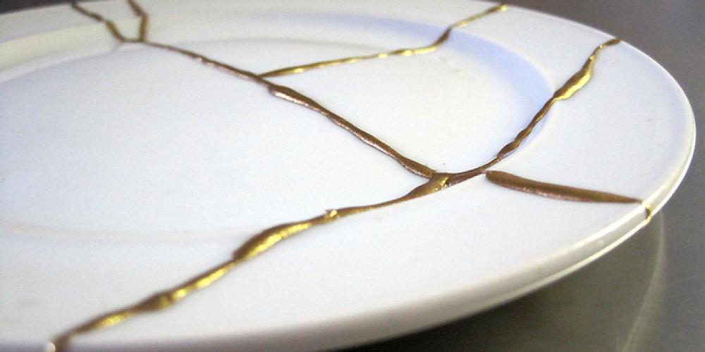 Ancient art of kintsugi culture for peace